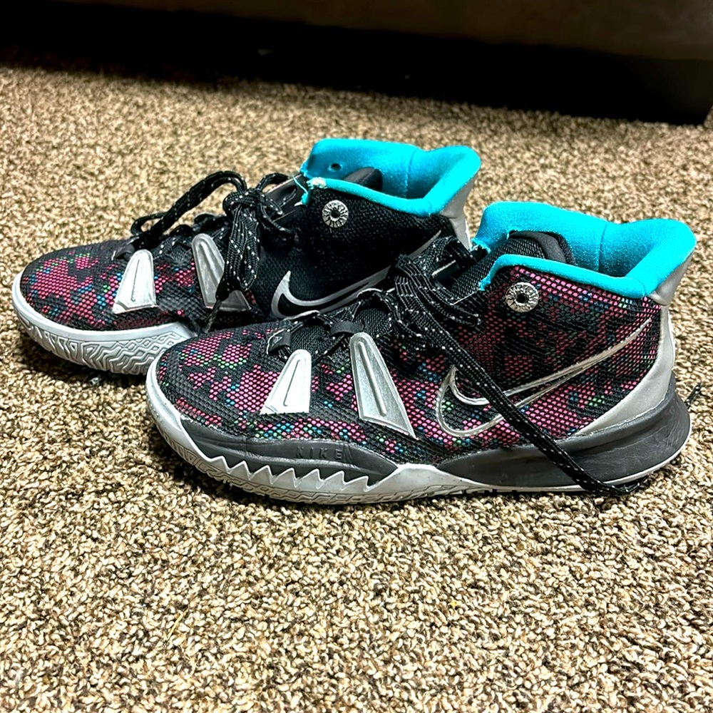 Nike Kyrie 7 VII Pixel Camo kids basketball shoes